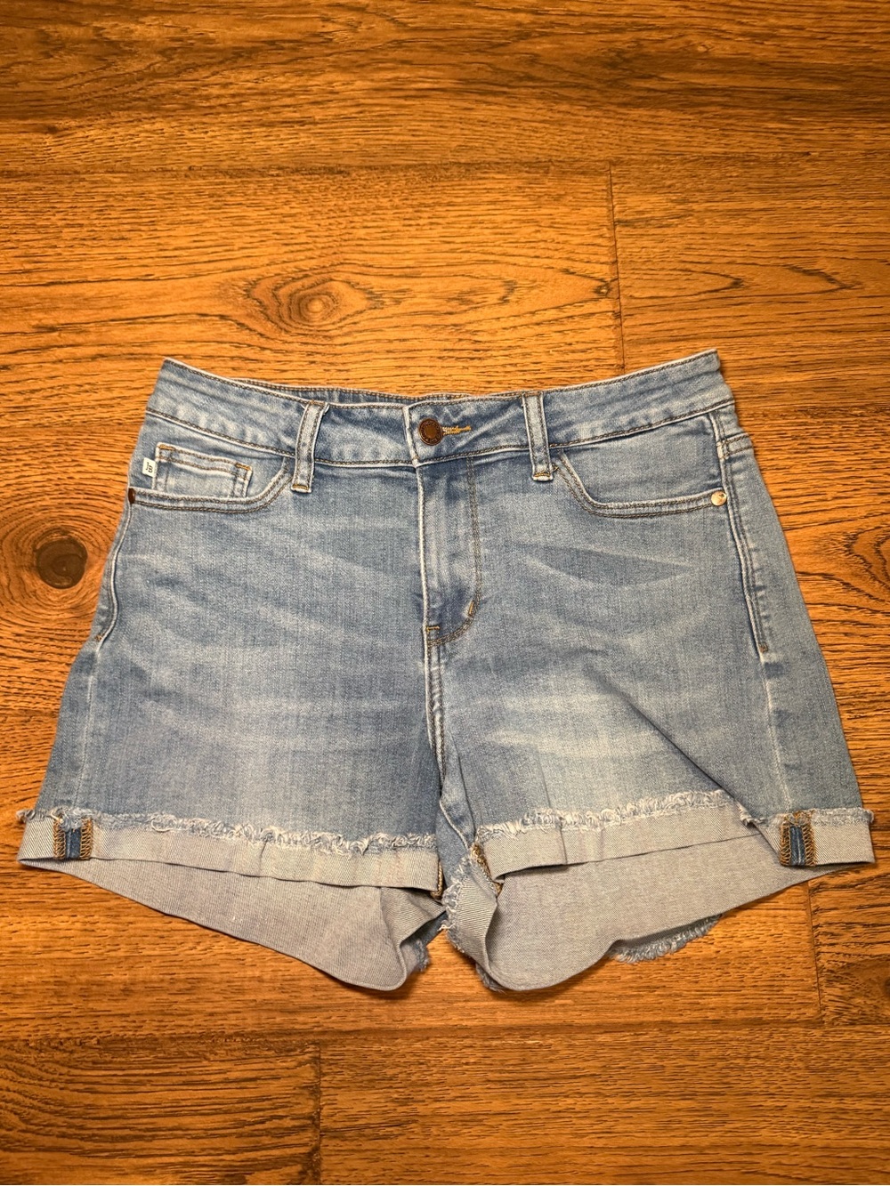 Judy Blue Medium Wash 3 inch inseam Jean short